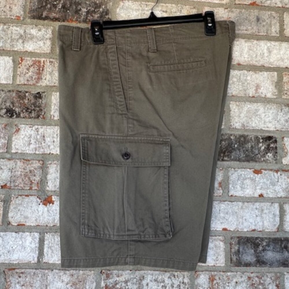 Men's Dockers Classic Fit Cargo Shorts Olive Green 36W